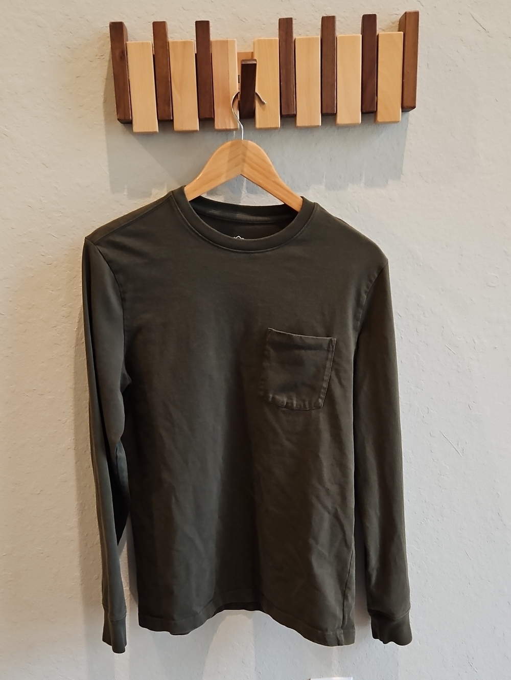 St. John's Bay Olive Green Long Sleeve Pocket Tee